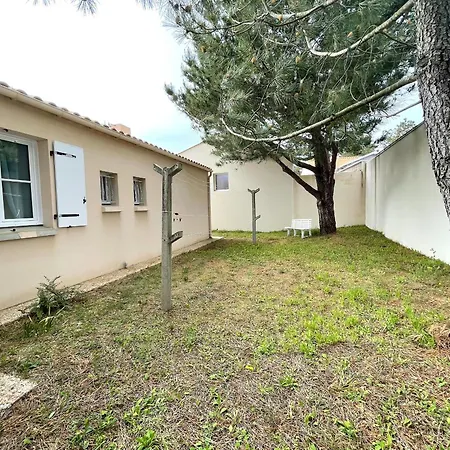 Дом отдыха Maison Renovee Avec Jardin, 2 Chambres, Wifi, A 500m De La - - Fr-1-231-320 *